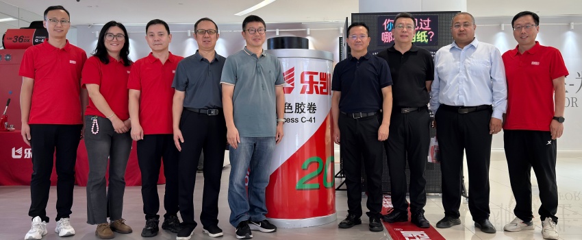 樂凱膠片國慶亮相保定萬博廣場，8天沉浸式體驗點燃市民光影熱情